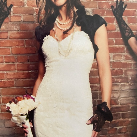 Black Ruffle Shrug - Picture 3 of 5